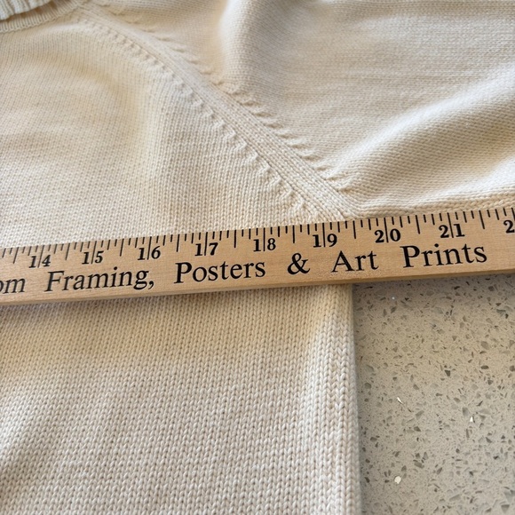 L.L. Bean Womens Turtleneck Sweater Size Medium Ivory 100% Cotton Classic Knit - Picture 11 of 13